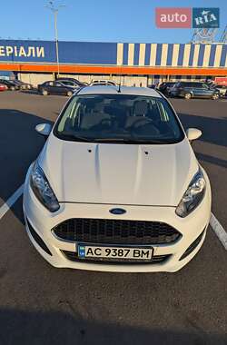 Хэтчбек Ford Fiesta 2016 в Луцке