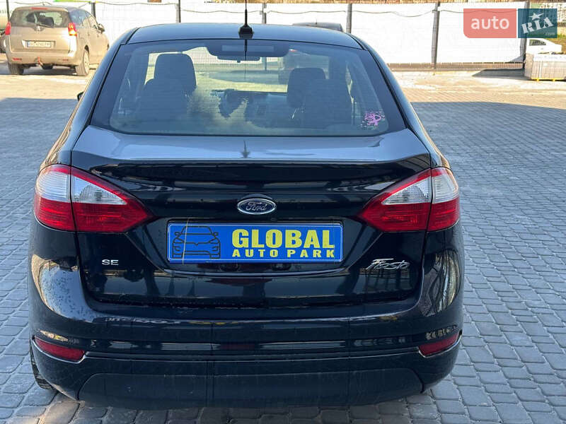 Седан Ford Fiesta 2018 в Львові