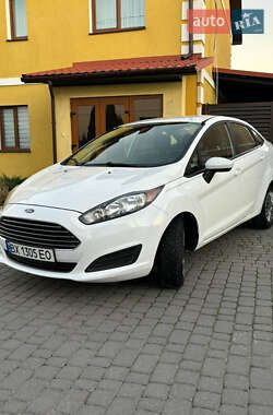 Седан Ford Fiesta 2016 в Хмельницькому