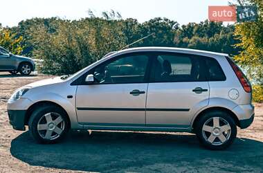 Хэтчбек Ford Fiesta 2007 в Киеве