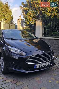 Седан Ford Fiesta 2015 в Хмельницком