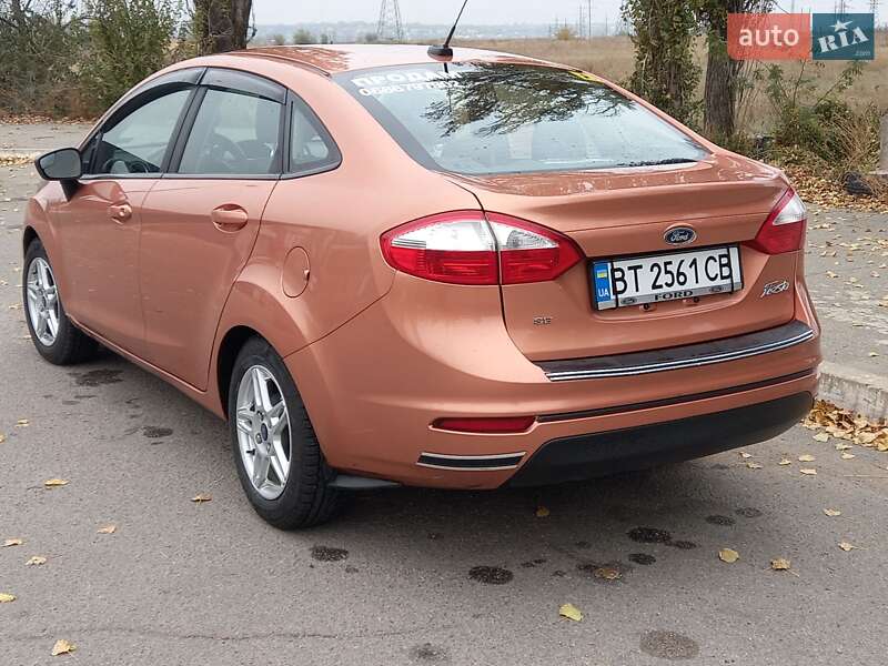 Седан Ford Fiesta 2017 в Миколаєві