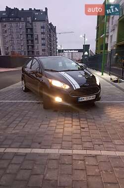 Седан Ford Fiesta 2014 в Києві