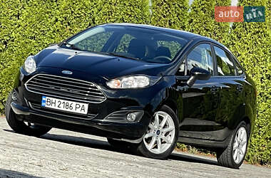 Седан Ford Fiesta 2019 в Львові