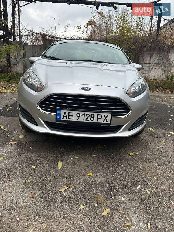 Седан Ford Fiesta 2019 в Днепре