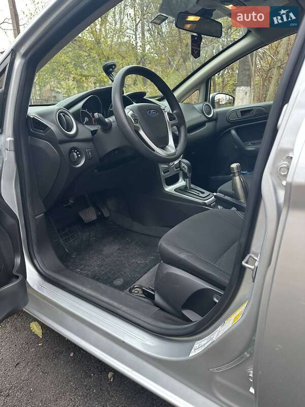 Седан Ford Fiesta 2019 в Днепре