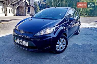 Хэтчбек Ford Fiesta 2012 в Ивано-Франковске