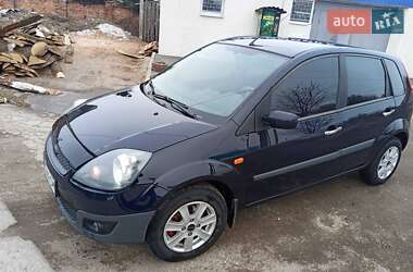 Хетчбек Ford Fiesta 2007 в Глухові