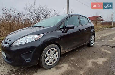 Хэтчбек Ford Fiesta 2013 в Калуше