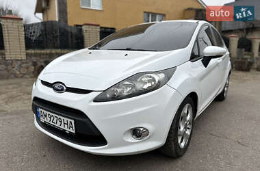 Хетчбек Ford Fiesta 2012 в Зміїві