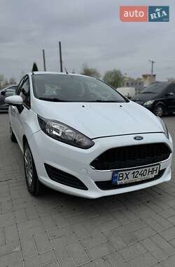 Хетчбек Ford Fiesta 2016 в Кам'янець-Подільському