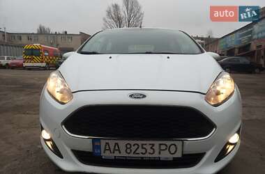 Хетчбек Ford Fiesta 2017 в Києві