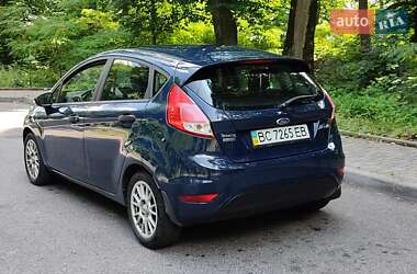 Хэтчбек Ford Fiesta 2013 в Львове