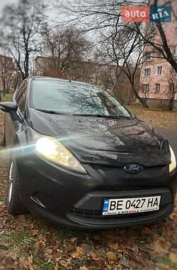 Хетчбек Ford Fiesta 2010 в Черкасах