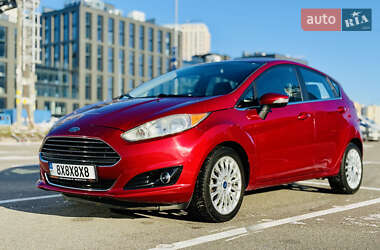 Хэтчбек Ford Fiesta 2015 в Киеве