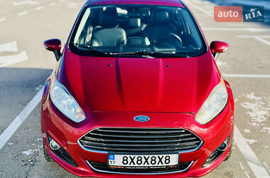 Хэтчбек Ford Fiesta 2015 в Киеве