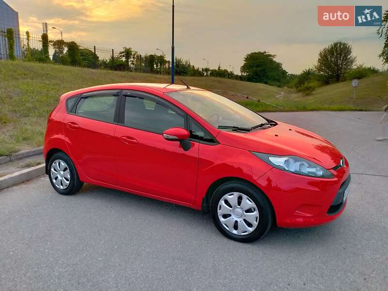 Хэтчбек Ford Fiesta 2012 в Запорожье