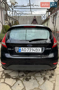 Хэтчбек Ford Fiesta 2010 в 