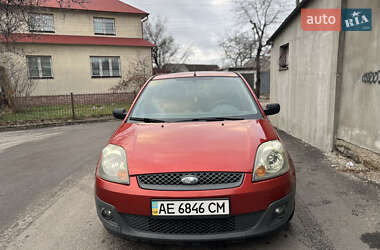 Хетчбек Ford Fiesta 2008 в Дніпрі