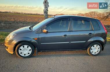 Хетчбек Ford Fiesta 2008 в Черкасах