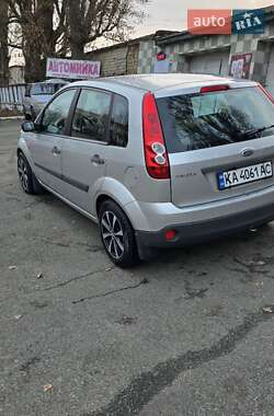 Хэтчбек Ford Fiesta 2007 в Киеве