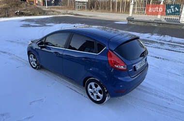 Хэтчбек Ford Fiesta 2009 в Снятине