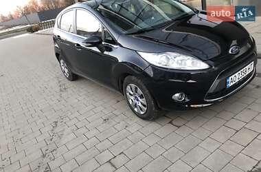 Хэтчбек Ford Fiesta 2010 в Ужгороде