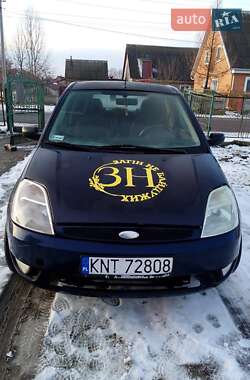 Хэтчбек Ford Fiesta 2003 в Старой Выжевке