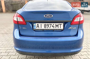 Седан Ford Fiesta 2010 в Києві