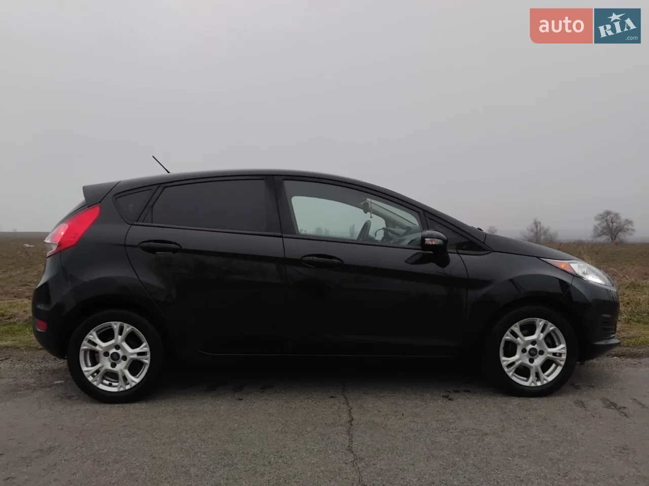 2013 Ford Fiesta - мініатюра 19