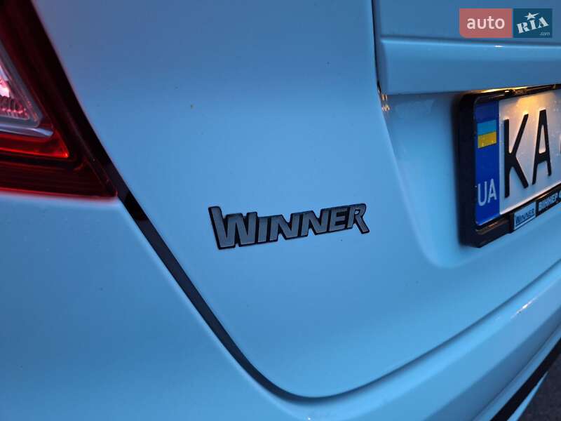 Хэтчбек Ford Fiesta 2016 в Киеве