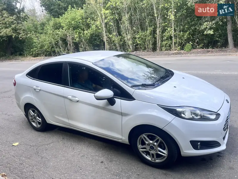 Седан Ford Fiesta 2018 в 