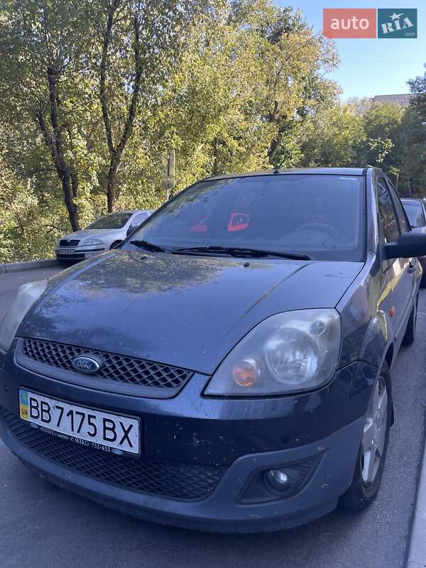 Хетчбек Ford Fiesta 2008 в Києві