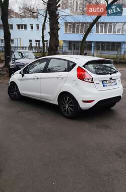 Хетчбек Ford Fiesta 2013 в Києві