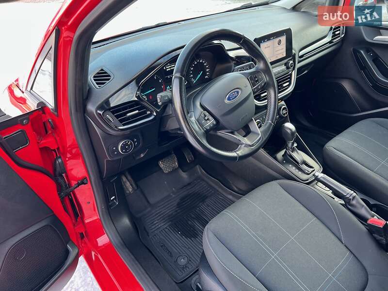 Хэтчбек Ford Fiesta 2017 в Тернополе фото 5 Хэтчбек Ford Fiesta 2017 в Тернополе