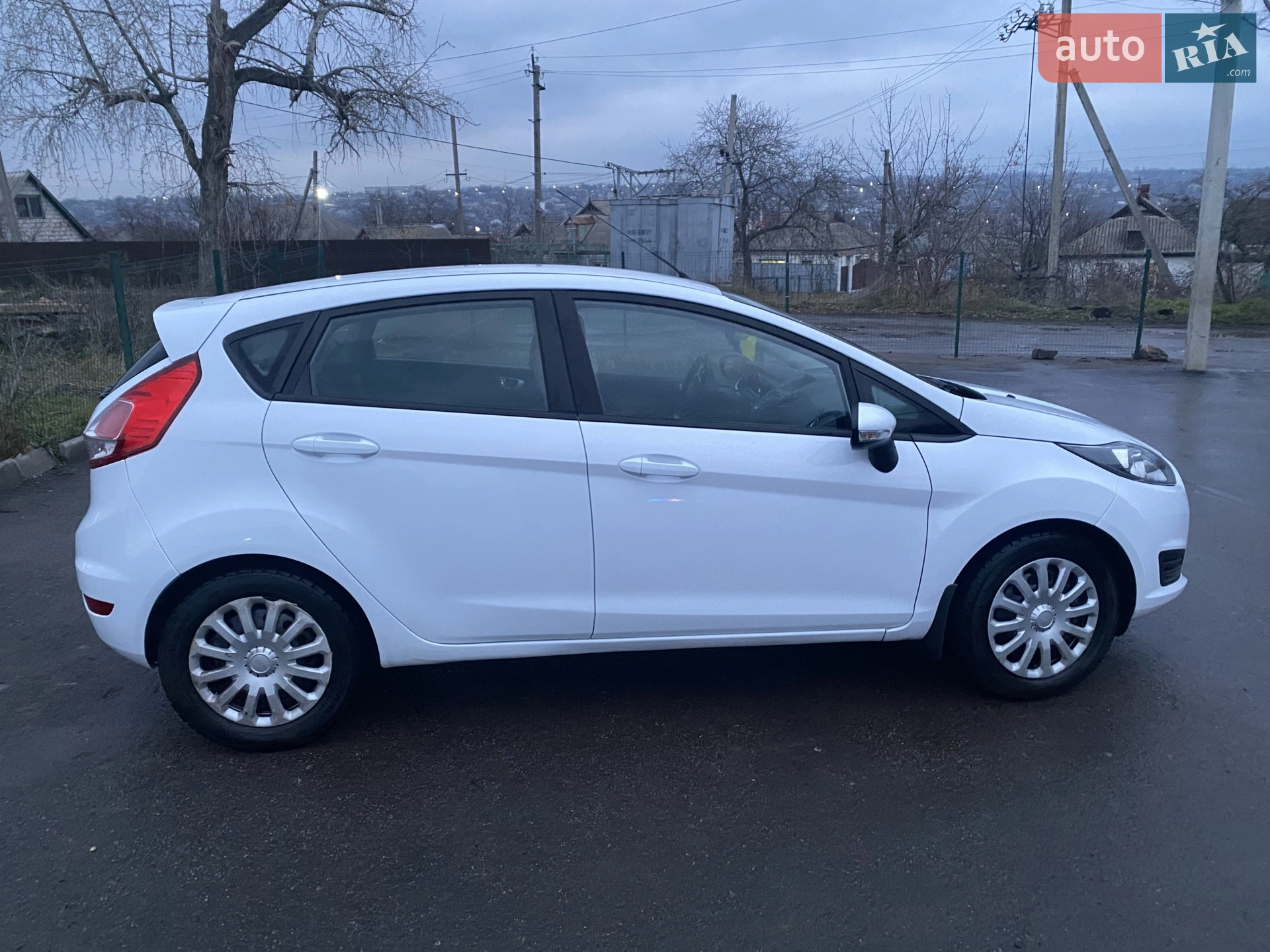 2016 Ford Fiesta - мініатюра 16