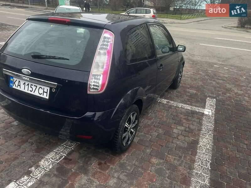 Хэтчбек Ford Fiesta 2004 в Киеве фото 4 Хэтчбек Ford Fiesta 2004 в Киеве