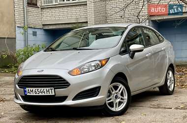 Седан Ford Fiesta 2017 в Житомире