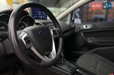 Седан Ford Fiesta 2015 в Києві