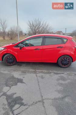 Хэтчбек Ford Fiesta 2010 в 