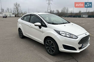 Седан Ford Fiesta 2018 в Киеве