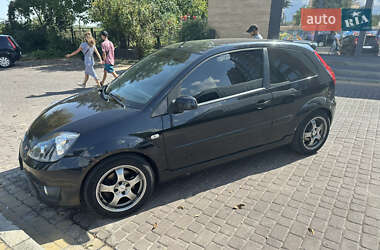 Хэтчбек Ford Fiesta 2007 в 