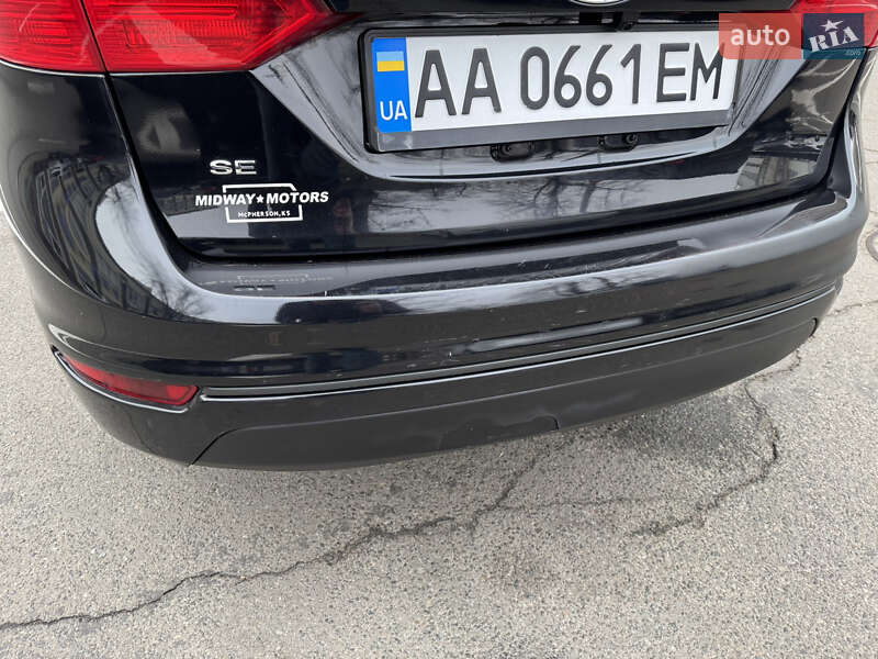 Седан Ford Fiesta 2016 в Киеве