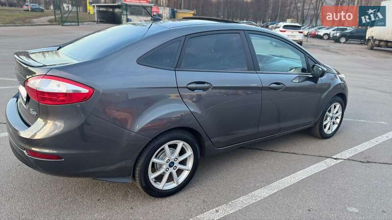 Седан Ford Fiesta 2018 в Киеве
