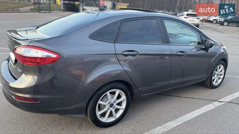 Седан Ford Fiesta 2018 в Киеве