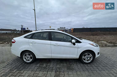 Седан Ford Fiesta 2017 в Киеве