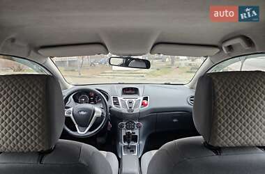 Хетчбек Ford Fiesta 2010 в Дніпрі