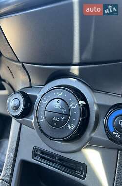 Хэтчбек Ford Fiesta 2013 в 