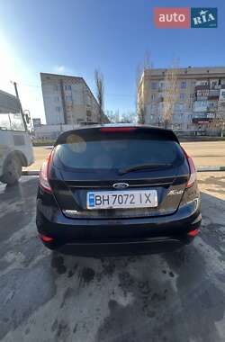 Хэтчбек Ford Fiesta 2013 в 