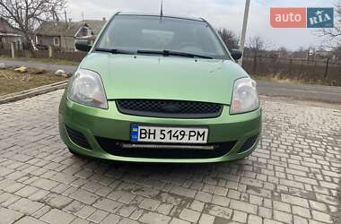 Хэтчбек Ford Fiesta 2006 в 